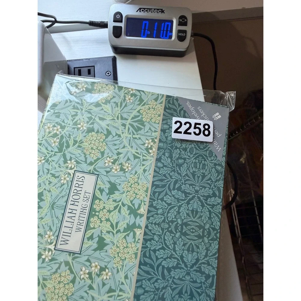William Morris Jasmine Stationery Writing Set Green Floral Arts Partial Set